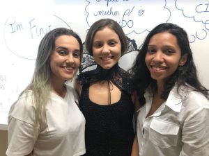 trabalho história da moda - gola rufo estilizada